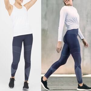 NEW NWT Spanx Seamless Moto Leggings